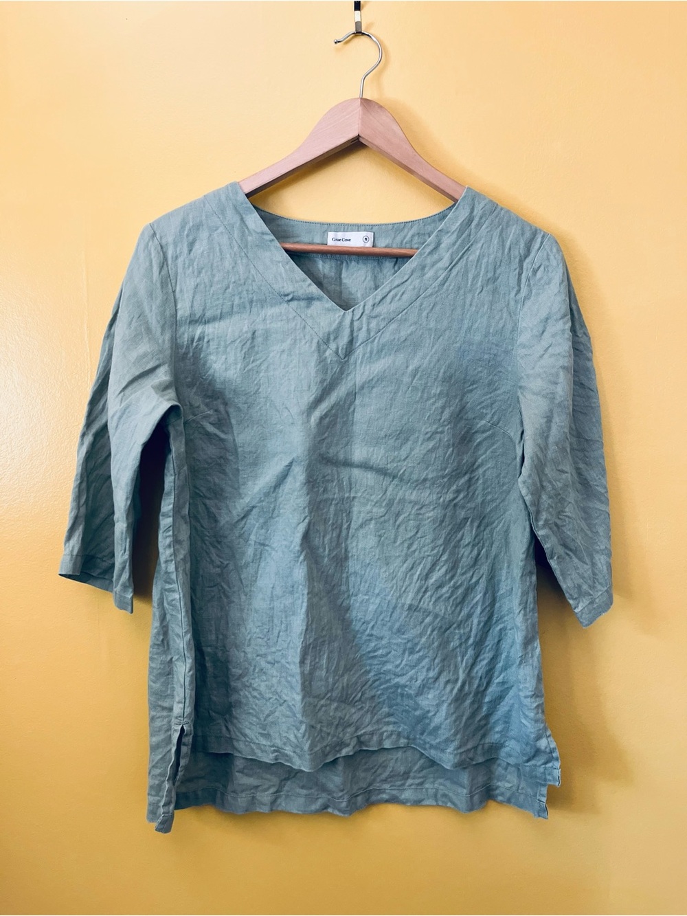 Grae Cove Sage Green V-Neck Line Women's Blouse